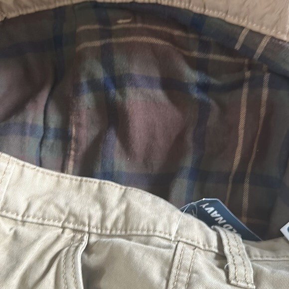 NWT Old Navy Lined Khaki Cargo Pants Size 38x32 - Picture 6 of 6